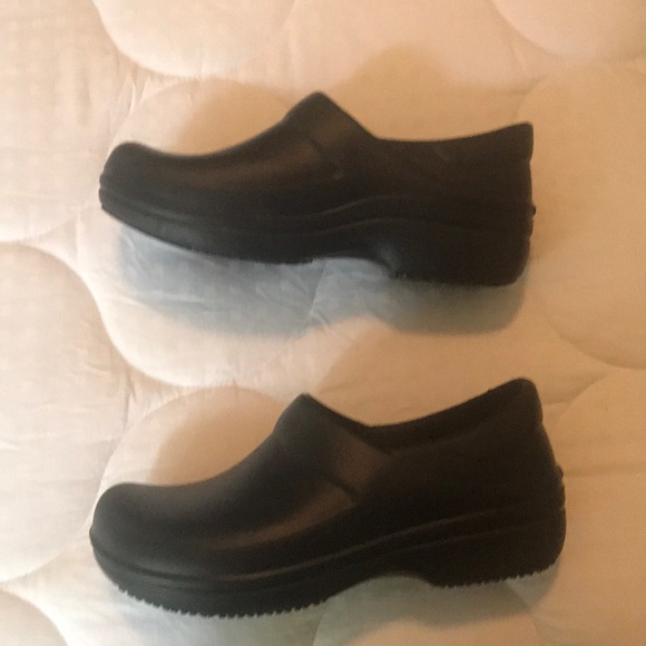 Croc mules - Picture 2 of 4